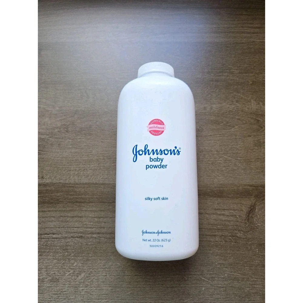 Vintage Johnsons Baby Powder 22 oz Silky Soft Skin Original Talc Formula